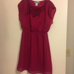 Cute knee-length fuchsia dress!
